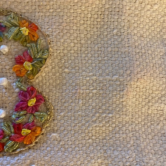 Cute, small hand made bags with heart/flower design ! ♡♡ - Picture 3 of 4